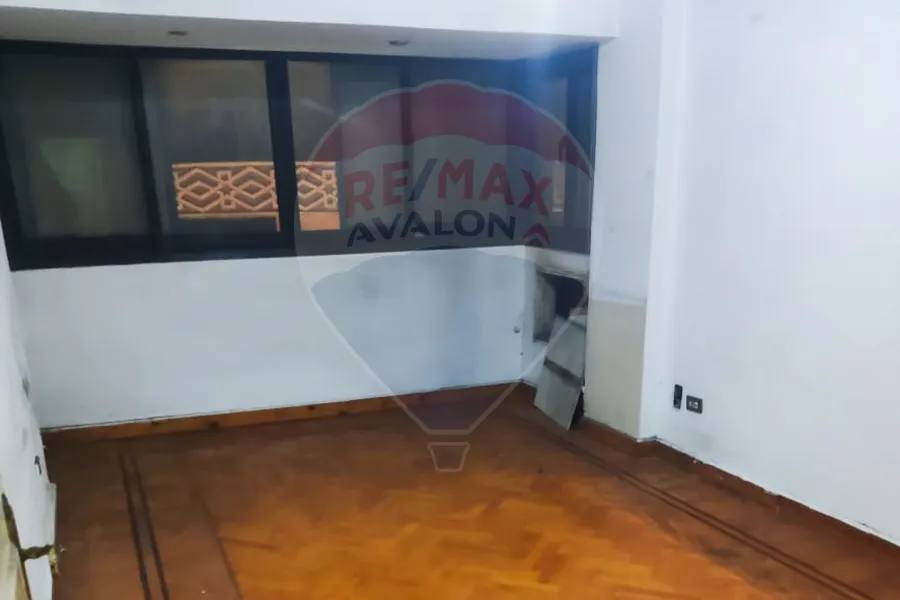 Apartment for sale 350 m Gleem (Moustafa Fahmy St)