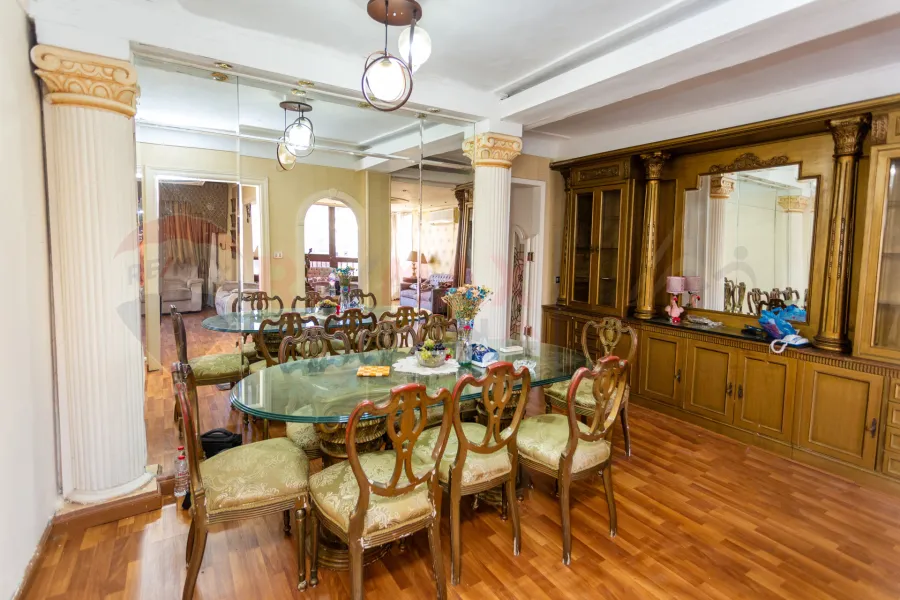 Apartment for sale 190 m Louran (Omar El-Mokhtar st.)