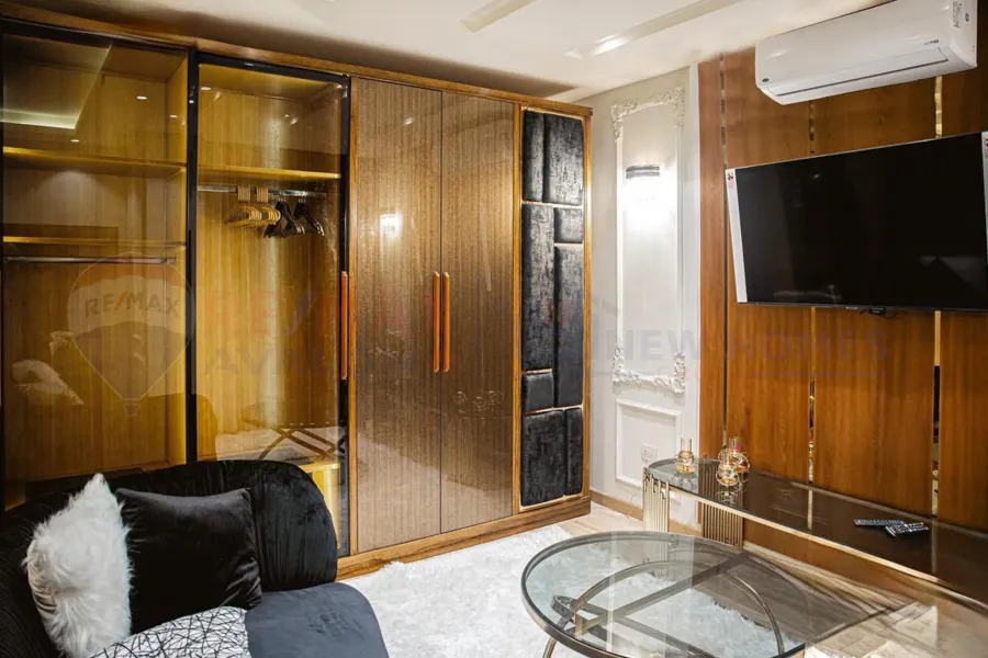 شقة للبيع 195 م كفر عبده (ميدان سانت جيني)