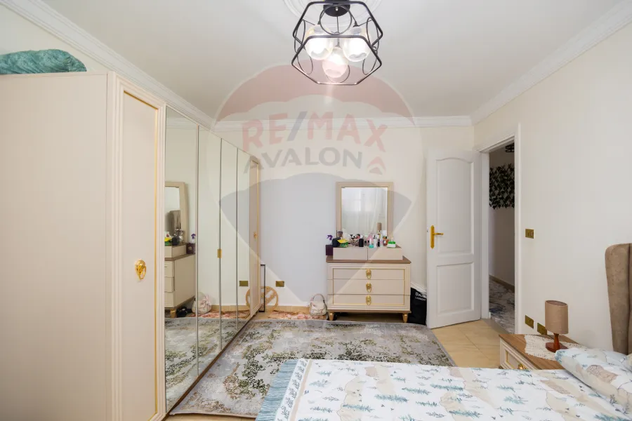 شقه للبيع  140 م سيدي بشر (تاني نمره من البحر )