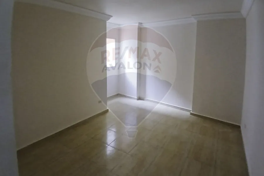 شقة للبيع 140 م سبورتنج (ش نيروز)