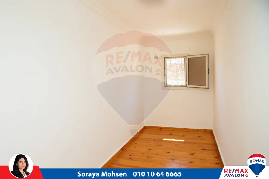 فيلا كواترو للبيع 470 م ارض + 147 م مباني  كينج مريوط (كمبوند اليكس ويست)