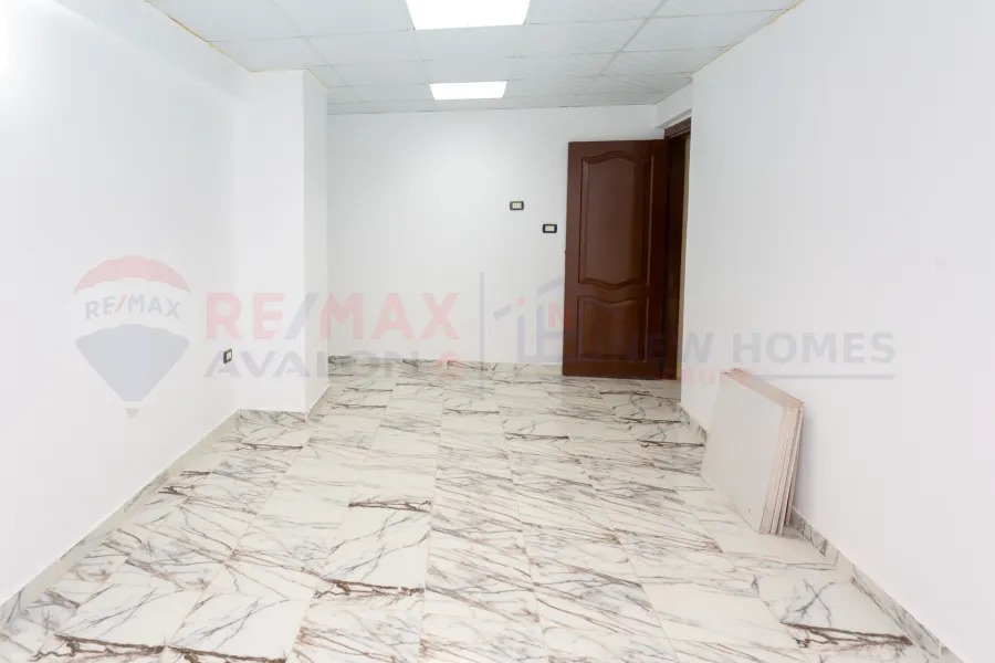 Administrative apartment for rent 100 m Victoria (Al Galaa St.)