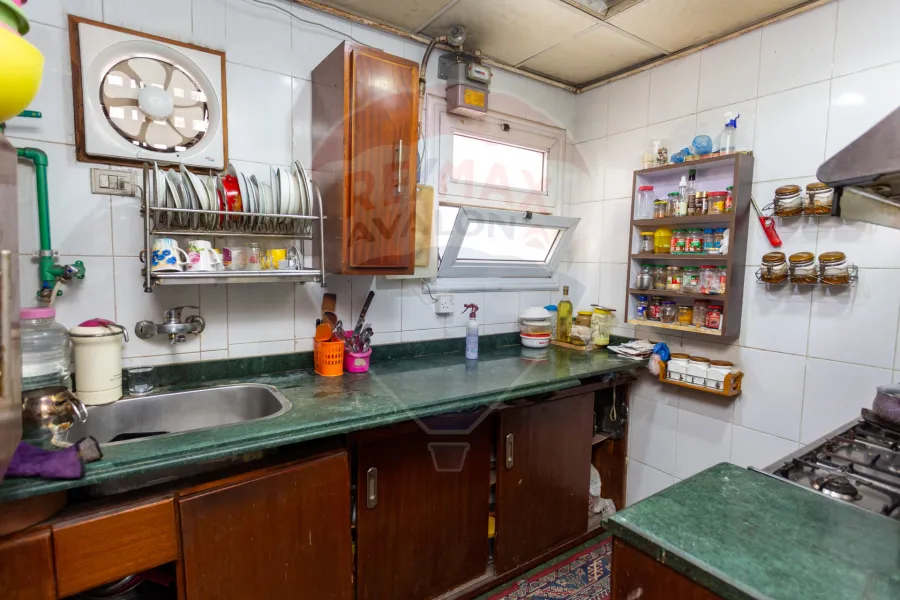 Apartment for sale 160 m Zizina (corner of Abu Qir St. with Amin Yahya St.)