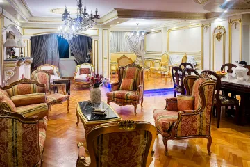 شقة للإيجار المفروش 230 م لوران (ش عبد السلام عارف)