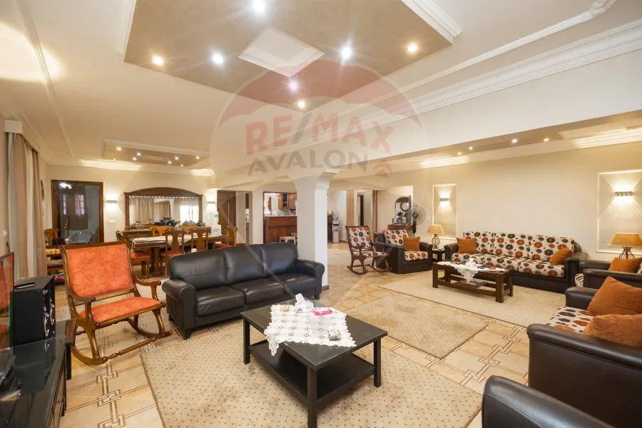 Ground chalet + Garden for Sale north coast (Granada village)