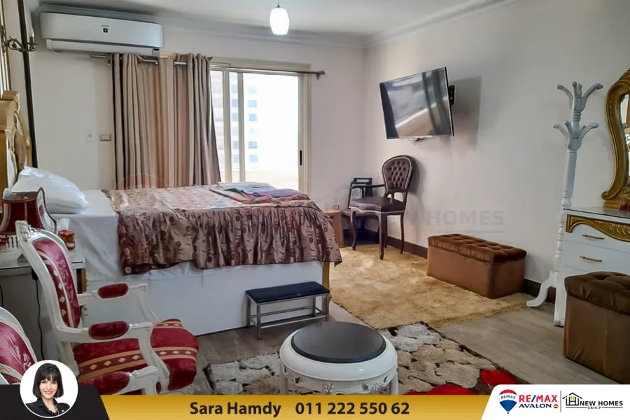 شقة للبيع 180م سان ستيفانو (على البحر مباشرة ) - فيو كامل علي البحر مباشرة