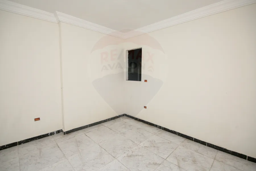 شقه للبيع 150 م جليم (خطوات من ش ابو قير و الترام)