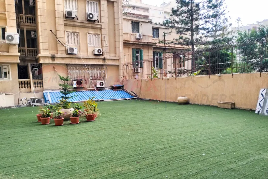 Administrative headquarters for sale, 120 m Gleem (Mostafa Maher St.)