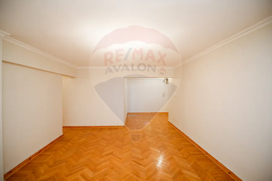 شقة للبيع  310 م صافي الحي اللاتيني ( ش فؤاد - عمارة براند)