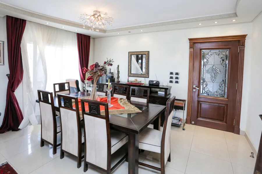Apartment for sale 200 m Stanly ( Directly On The Sea )