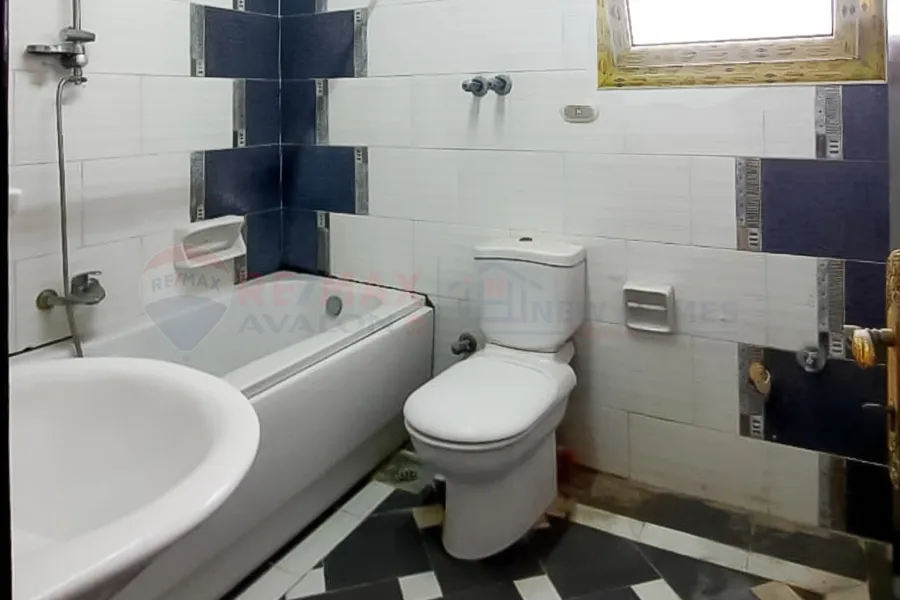 شقة للبيع 150 م ميامي (موزاي لشارع اسكندر ابراهيم)