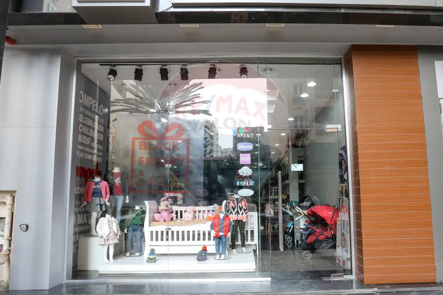 Shop For Rent 250 m Smouha ( Bahaa Eldein Elghatwry St )