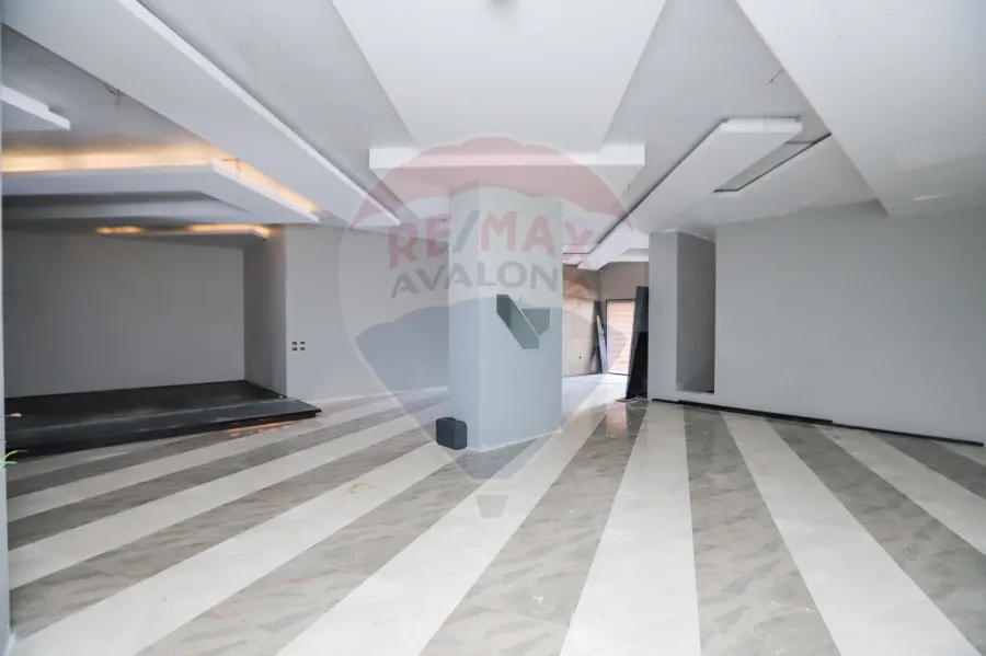 Shop for rent 260 m Stanly (Sec Num from the sea )