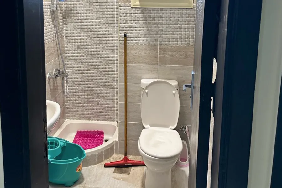 شاليه + روف للبيع (لاسيرينا) 120 م