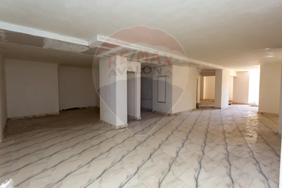 Administrative unit for sale 760 m Victoria (Ibn Salama Main St)