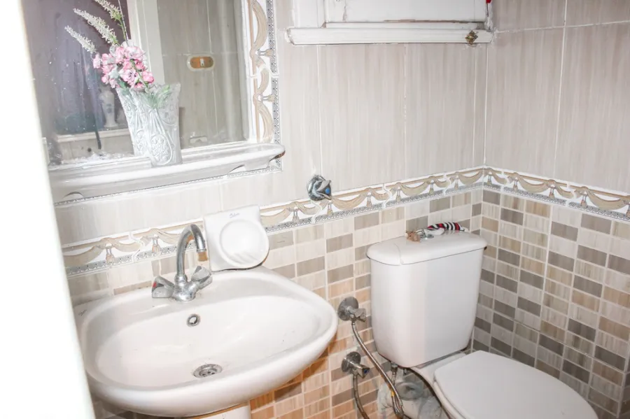 شقة للبيع 151م سيدي جابر ( علي الترام مباشرة )