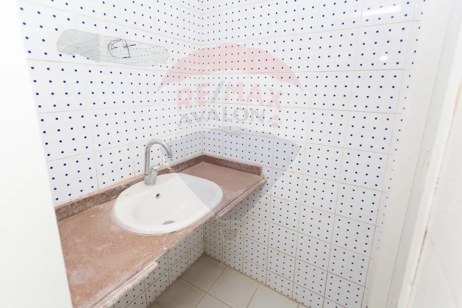 Shop for sale 110 m Smouha (branched from 50th st.)