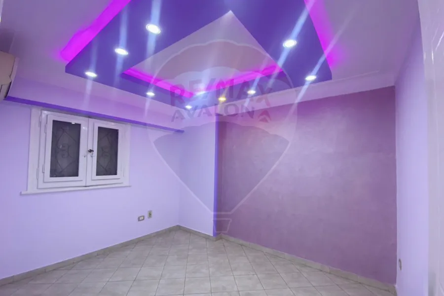 شقة للبيع 150 م ميامي (على البحر مباشرة)