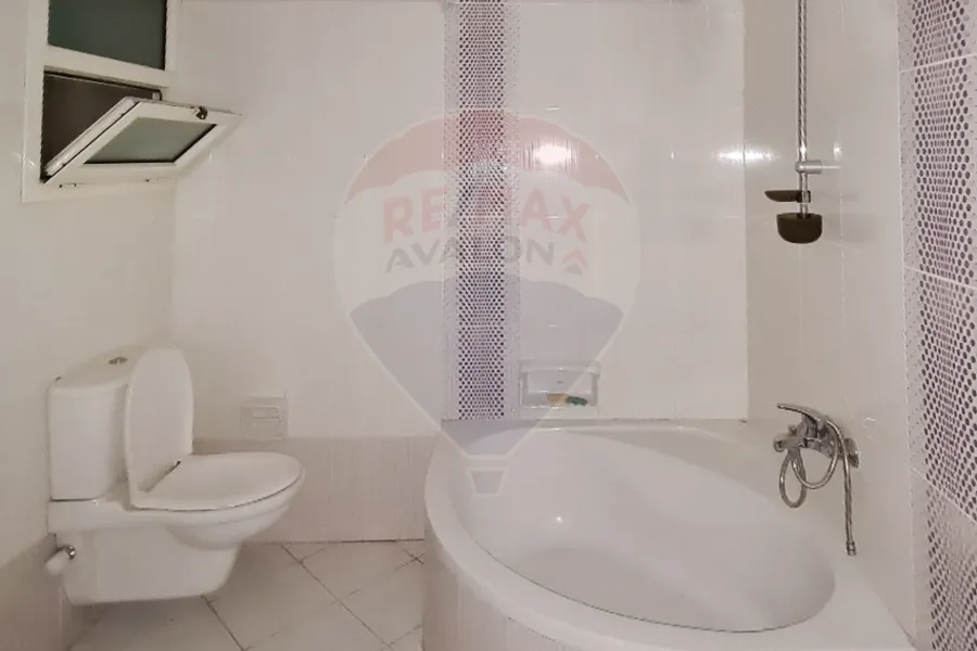 Apartment for Rent 210 m Smouha (Albert 1st St.- Brand building)