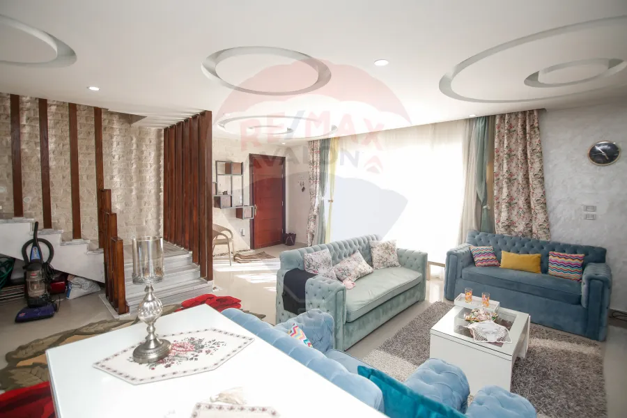 شقة دوبلكس للبيع 255 م كينج مريوط (ليك سايد)