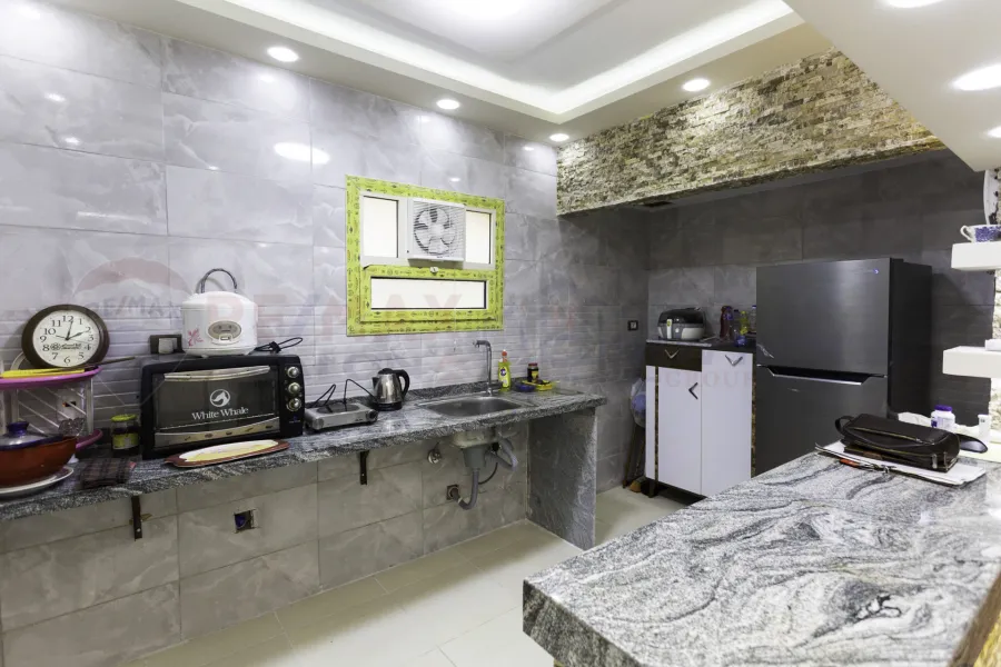 شقة للبيع 100 م سموحة (تعاونيات سموحة)