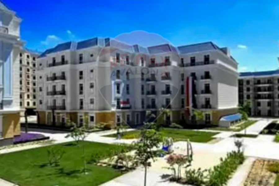 شقة للبيع (الحي اللاتينى بحري طريق - العلمين)  135 م