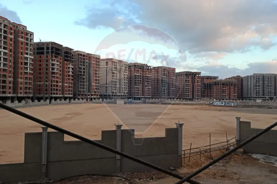 شقة للبيع 121 م سموحة (كومباوند مروج - الغنيمي)