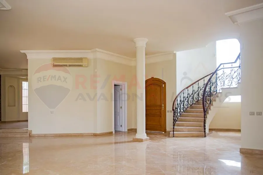 Stand for sale 1,489 m King Mariout (minutes from the airport)