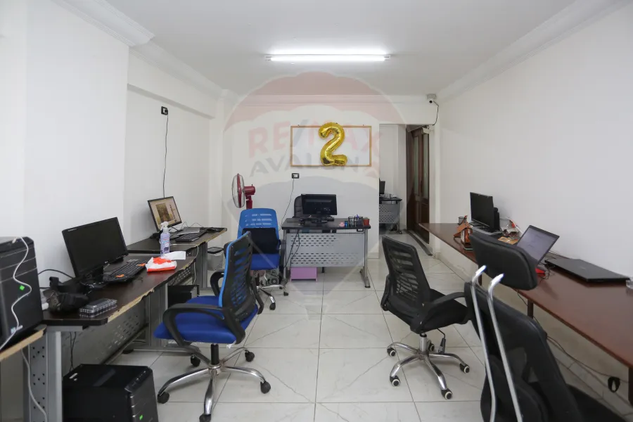 شقة إدارى للبيع 70 م سيدى جابر (خطوات من ش المشير)