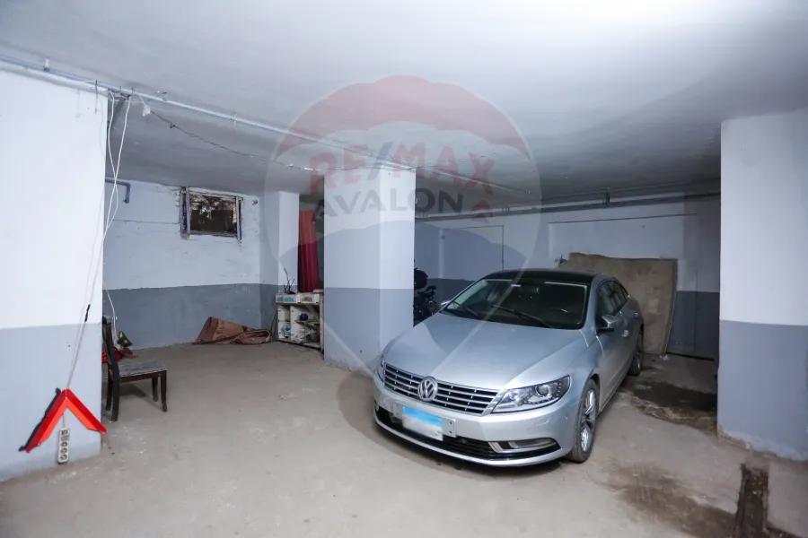 جراج للبيع 400 م كفر عبده (ش محمد جبريل)