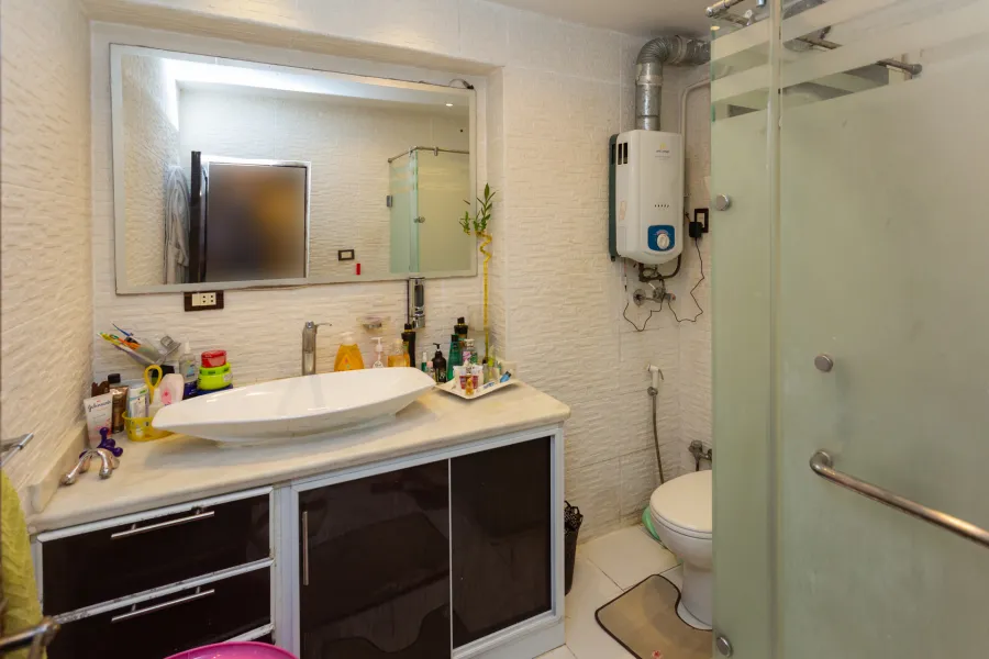 Apartment for sale 138 m Sidi Bishr (next to Al Mahrousa Hotel)