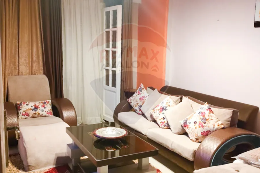 شقة للبيع 150 م السرايا (ثالث نمرة من البحر)