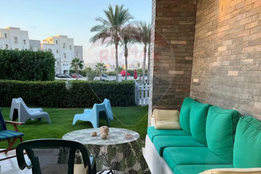 شاليه ارضي بجاردن للبيع ( أمواج - سيدي عبد الرحمن ) 110 م