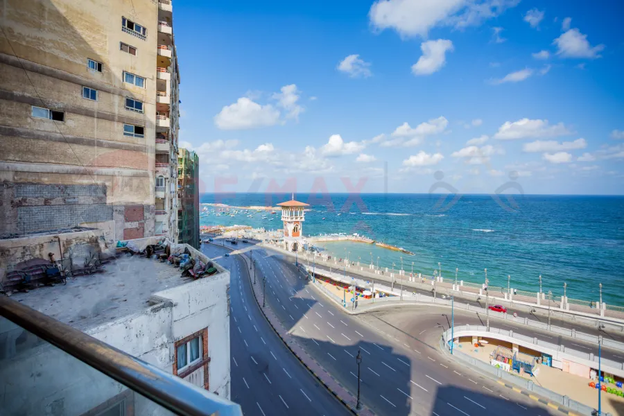 Apartment for sale 300 m in Miami (directly on the sea)