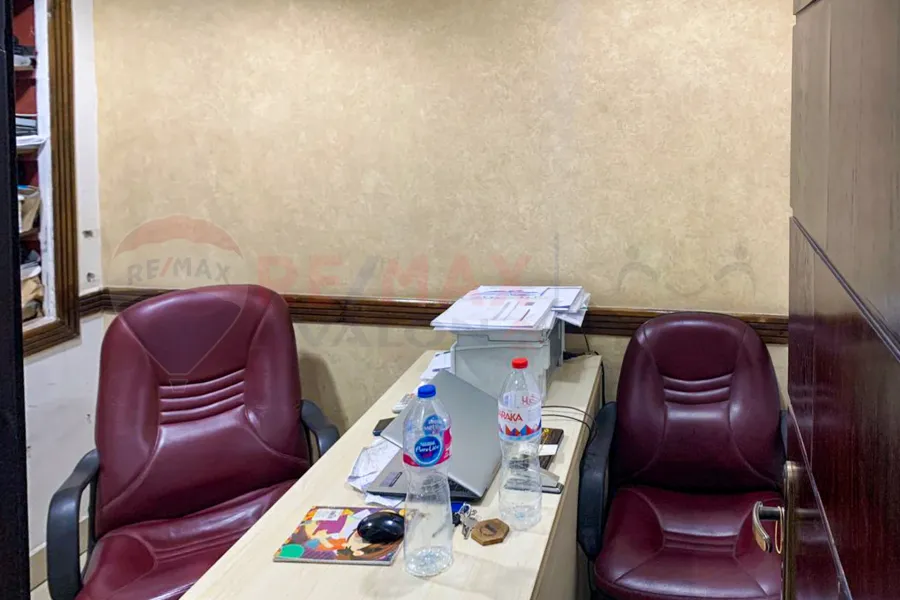 شقة إداري للبيع 50 م سموحة (ش فوزي معاذ)