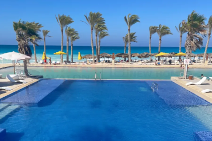 فيلا للبيع 570 م أرض + 300 م مبانى كومباوند هاسيندا باى (الساحل الشمالى)