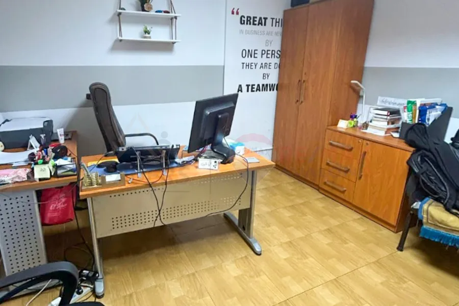 شقة للبيع 185 م زيزينيا (ش أبو قير - برج براند)