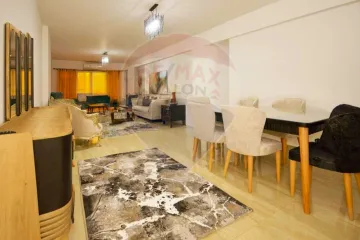 شقة للبيع 200 م سموحة (أبراج الصيادلة)