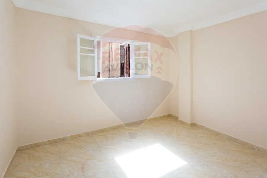 Apartment for sale 85 m Zezinia (Branched from Abu Qer st.)