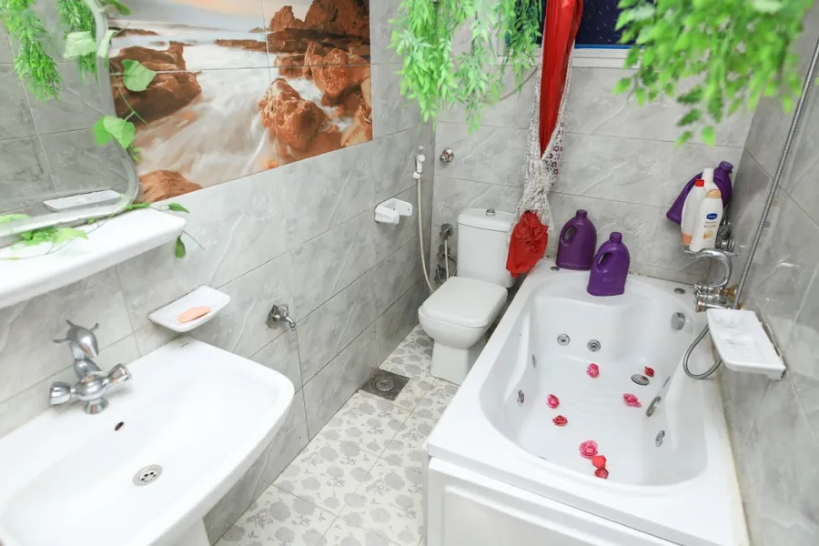 ميزان تجارى للبيع 90م -العصافرة بحري-