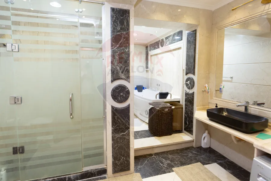 Duplex Apartment for sale 330 m Louran