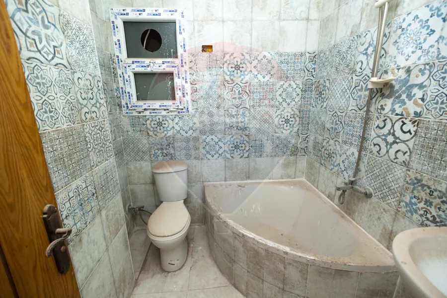 Apartment for sale 100 m Miami (Khaled Abn el walid st.)