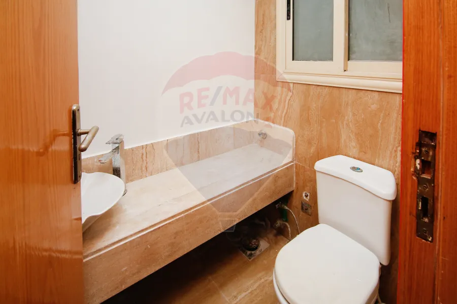 مقر اداري للبيع 315 م كفر عبده (ش قرداحي)