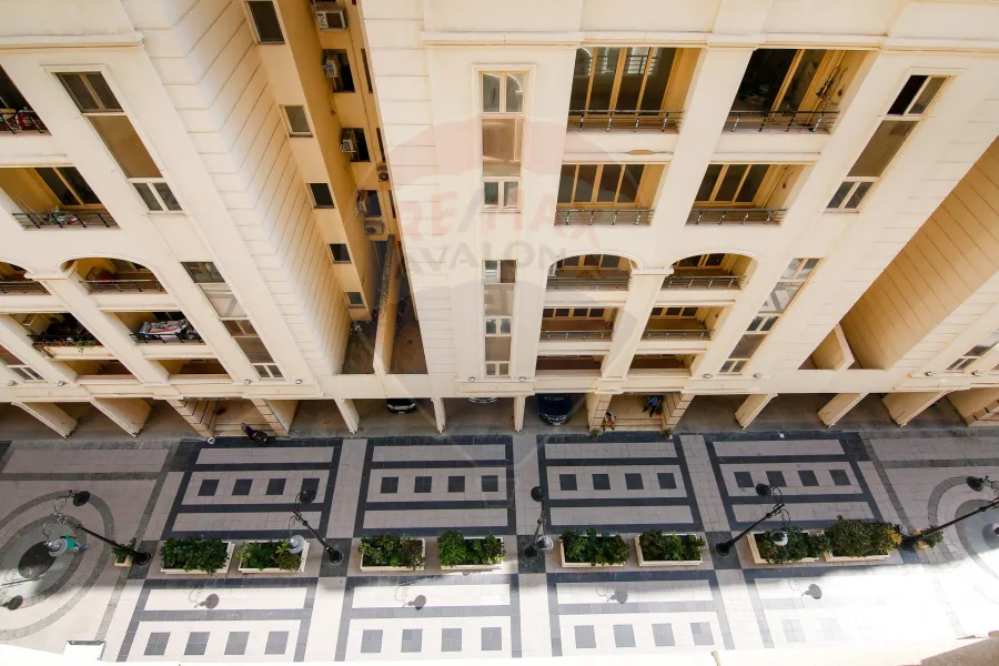 شقة  للإيجار  183م سموحه  (كومباوند الصيادلة )