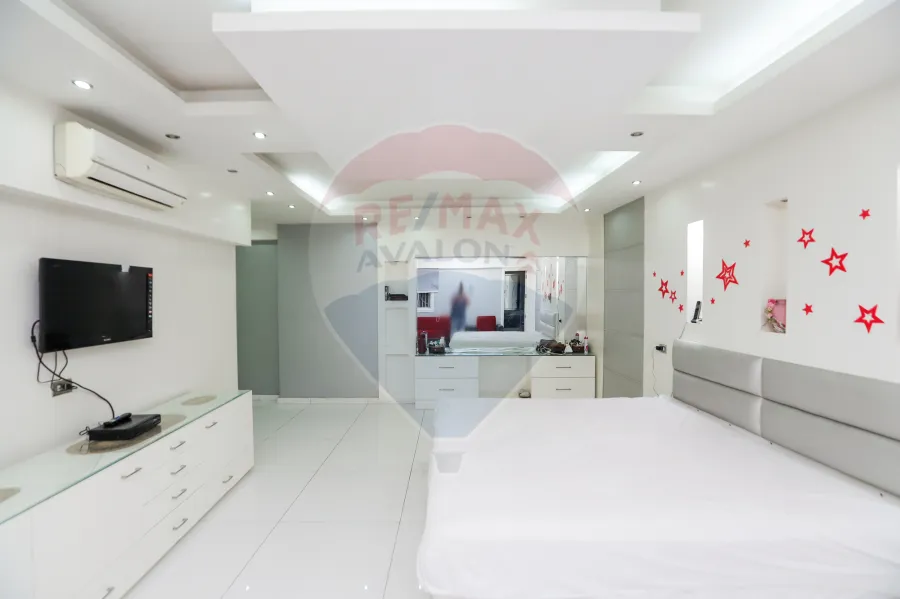 شقه للبيع 400 م سابا باشا ( علي البحر مباشرة )