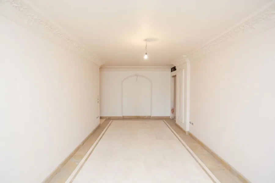 شقة للبيع 287م  ستانلي - تقاطع ش عبدالعزيز فهمي مع ش مصطفى أبو هيف