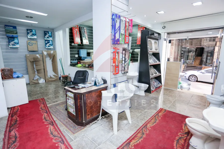 محل للايجار85 م ميامى (ش 45 بحرى)