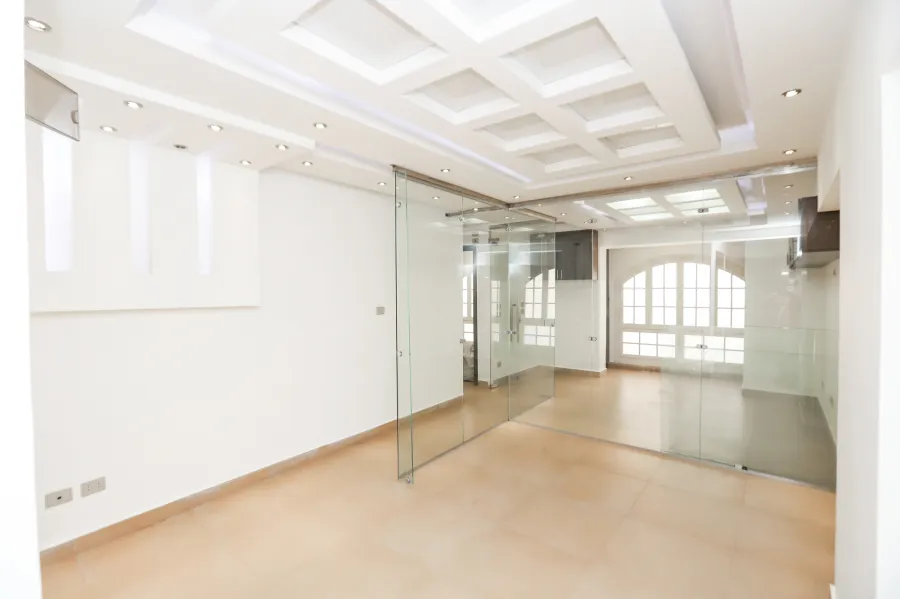 مكتب ادارى للبيع  140 م سيدي بشر ( متفرع من ش العيسوي )