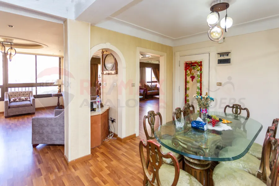 Apartment for sale 190 m Louran (Omar El-Mokhtar st.)